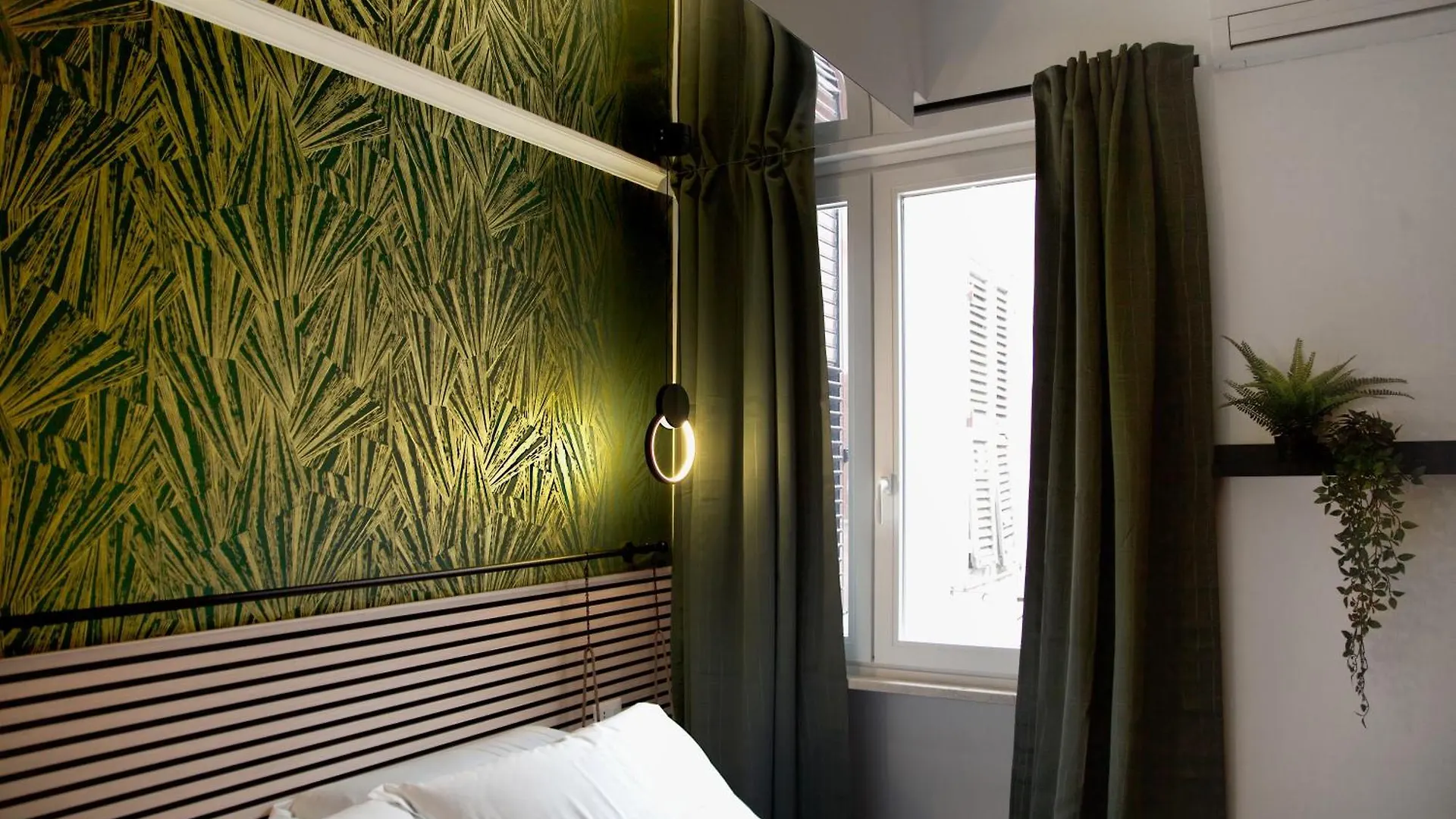 Hotel Anacapri Rome 2*,